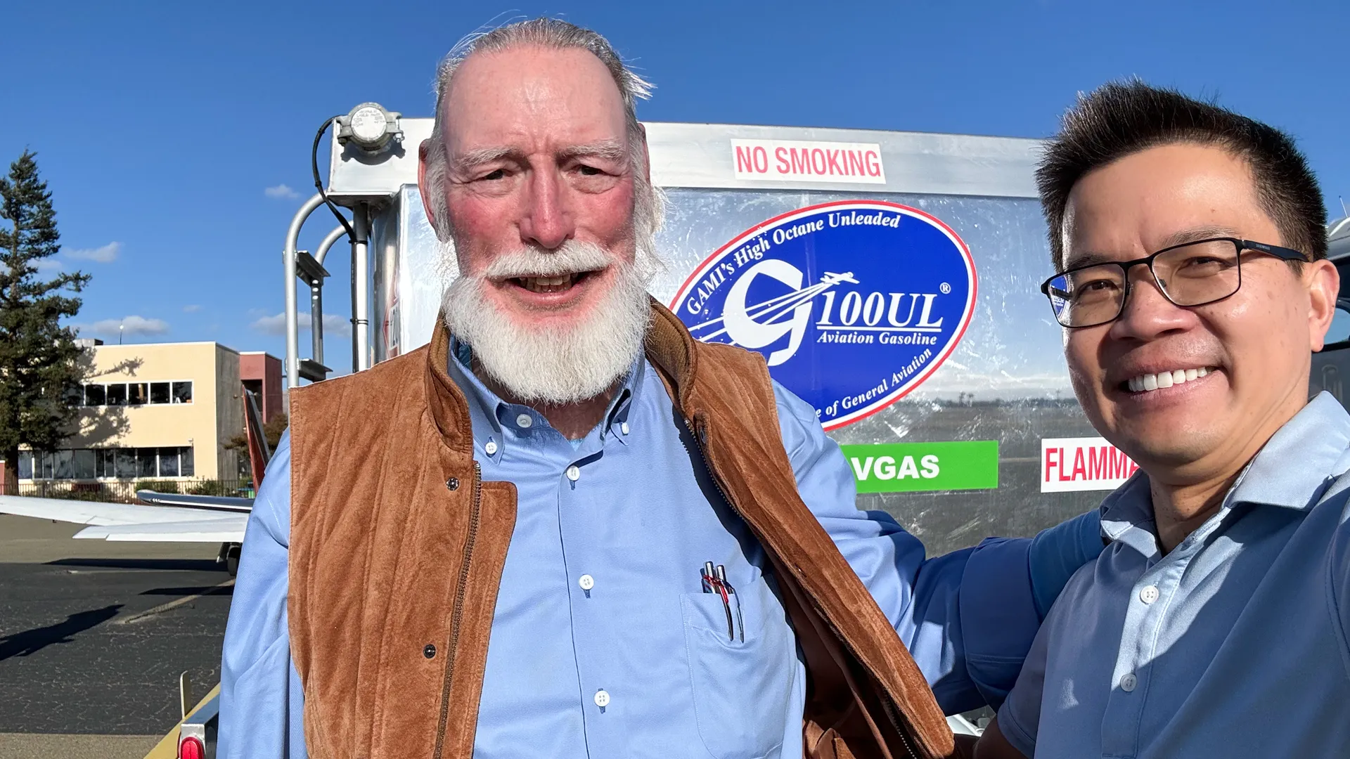 George Braly on hand for selfies!